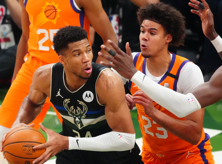 AYX-关于今晨曼城调整名单——CBA季后赛节点到来；目标明确；临场指挥获称赞的信息